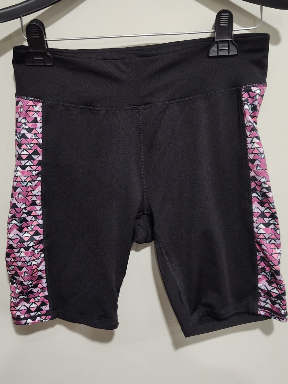 Everlast - Black/Pink - Compression Style - Athletic Shorts - Women's Medium